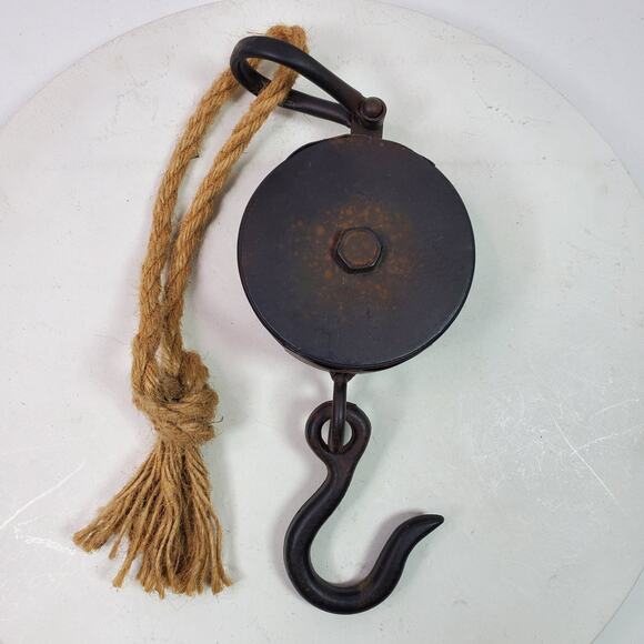Vintage Farmhouse Metal Decor Pulley w/ Rope 19 inches Decor Garage Barn - Picture 1 of 5